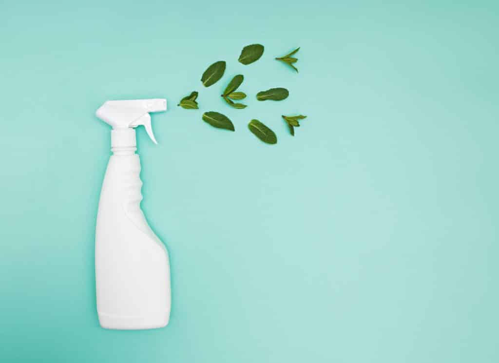 Mitigando alergias y sensibilidades con productos de limpieza ecológicos.